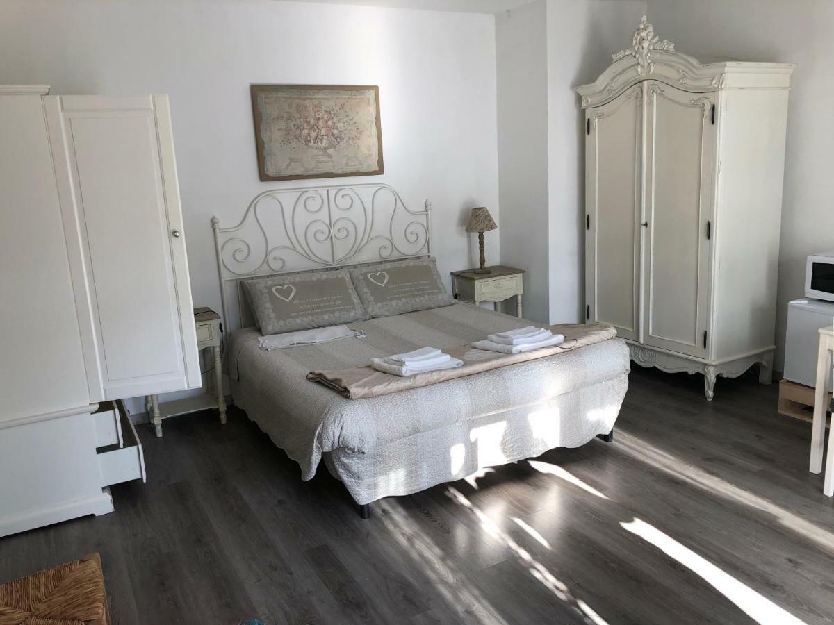 Couette-café Rosmarino 3*